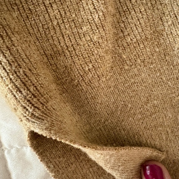 Sweater - Picture 3 of 3